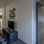 Image of Forest Green Manor (8)