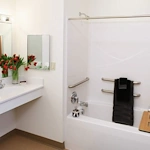 Image of Whitehouse Square Senior Villas (8)