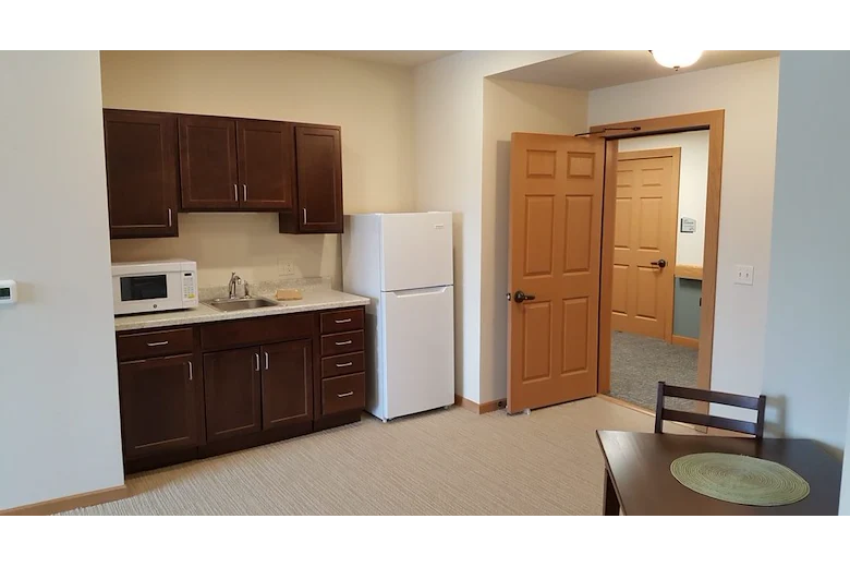 Image of Oak Park Place of Nakoma (6)