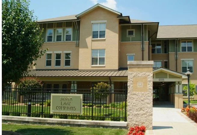 Image of Silver Lake Commons (1)
