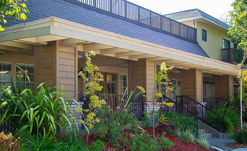 Image of Silverado Berkeley Memory Care Community (3)