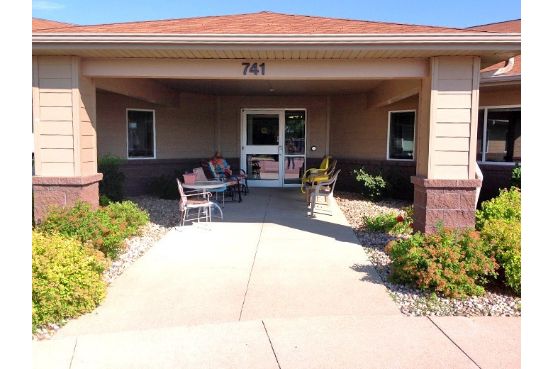 Image of Prairie Lake Apartments (1)