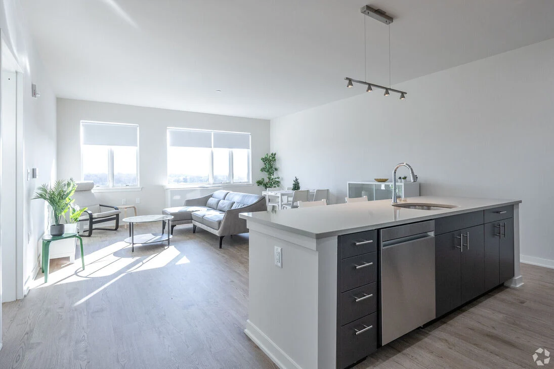 Image of Hilltop Senior (6)