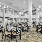 The Highlands Gracious Retirement Living Hawthorn Senior Independent Living in Westborough, Massachusetts community dining room