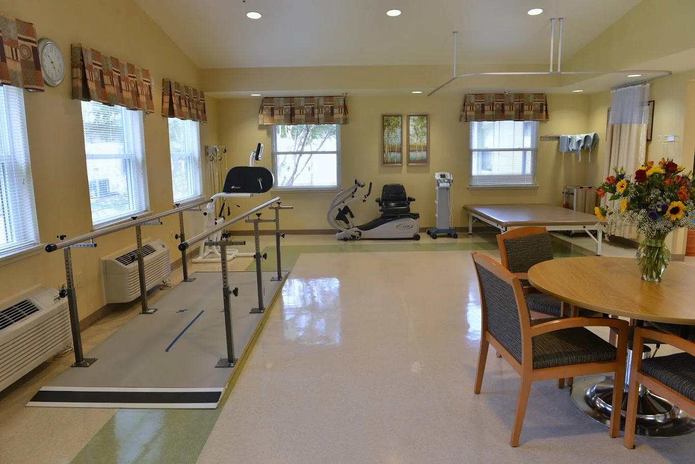 Image of Laurels Of Chatham (9)