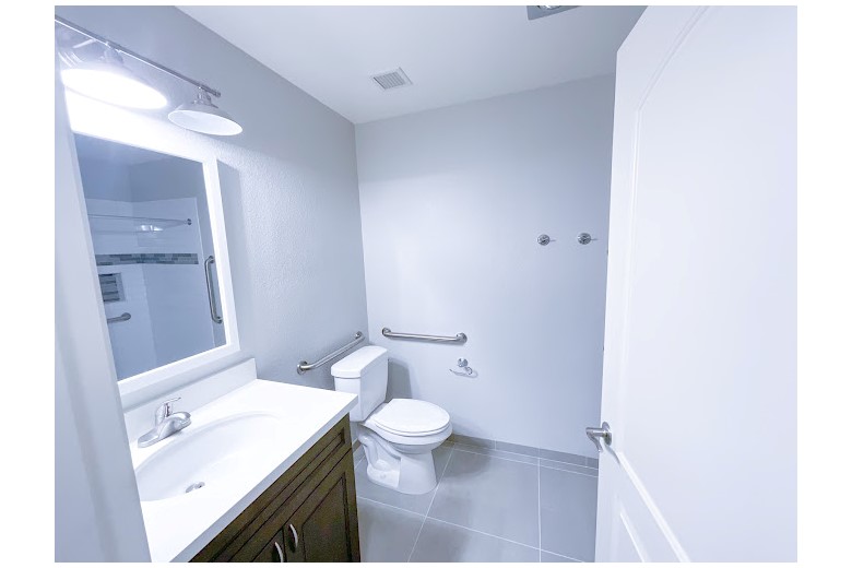 Image of Altura Villas - 55+ Senior Apartments (5)