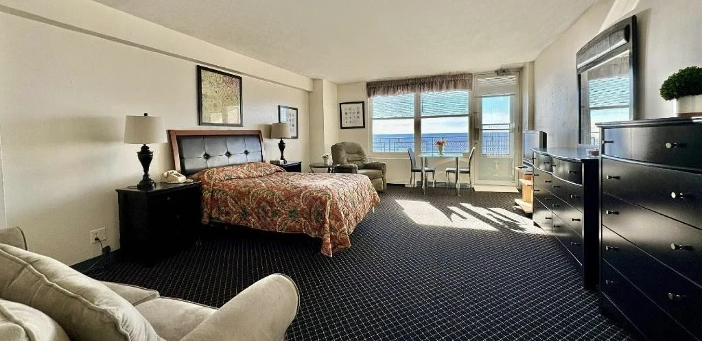 Image of Nautilus Hotel (9)