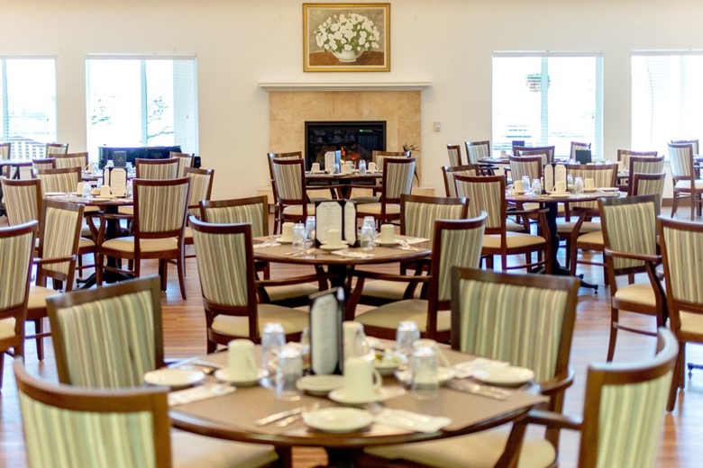 Image of Solstice Senior Living at Bakersfield (9)