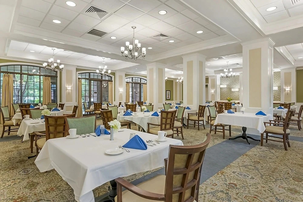 Brookdale Green Hills Cumberland senior living community offering assisted living, memory care, and respite care in Nashville, TN, dining room