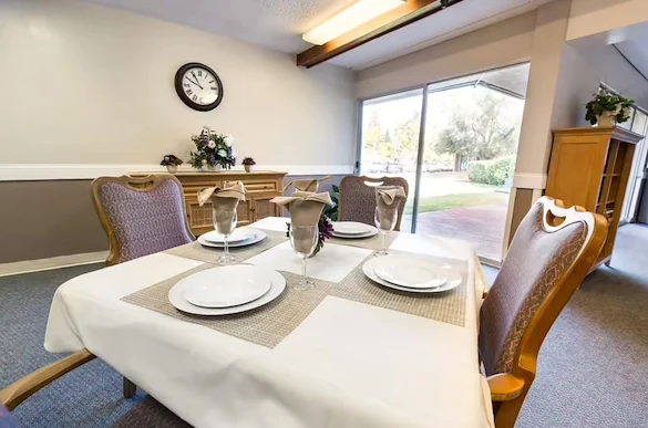 Image of Windsor Elk Grove Care And Rehabilitation Center (5)