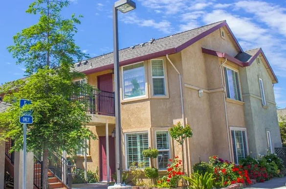 Image of Acacia Glen Senior Apartments (2)