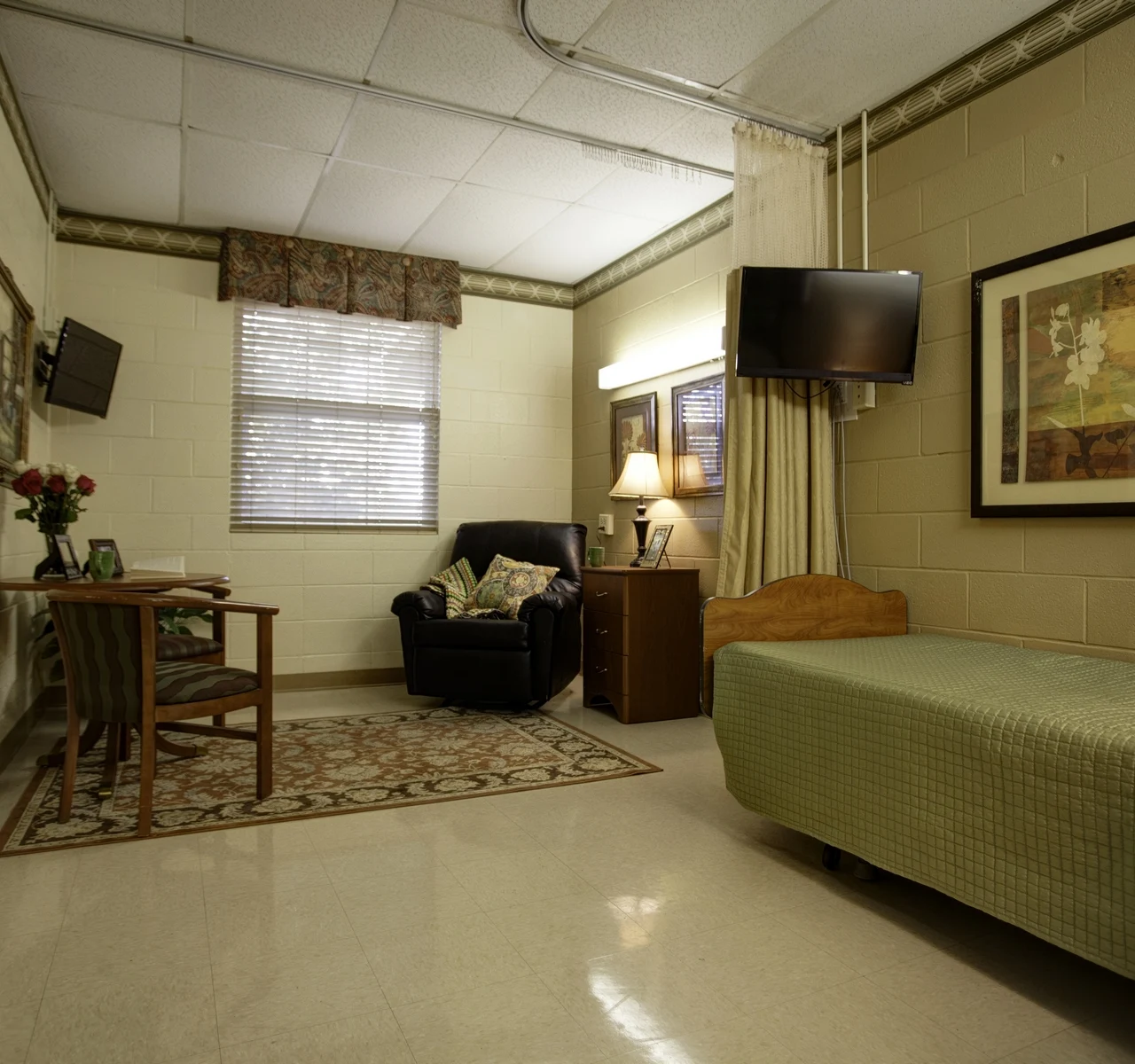 Image of Arbor Oaks Healthcare and Rehabilitation (3)