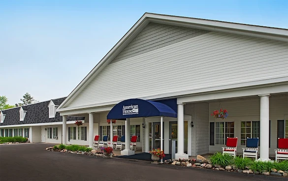 American House Dearborn Heights, senior living community offering independent living and respite care in Dearborn Heights, MI, front entrance