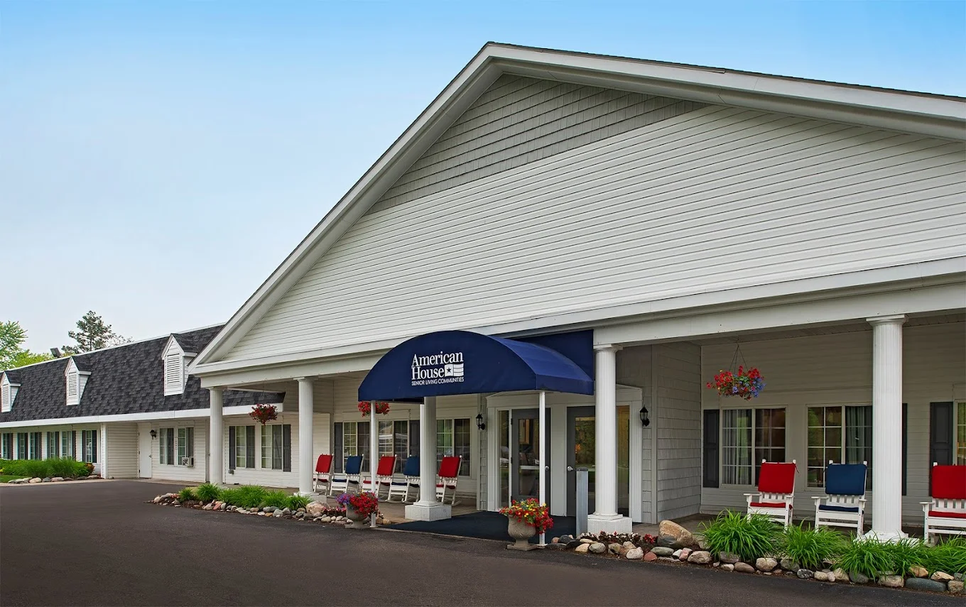 American House Dearborn Heights, senior living community offering independent living and respite care in Dearborn Heights, MI, front entrance
