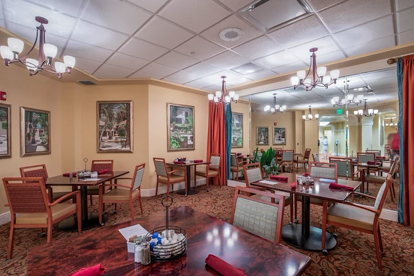 Image of Luxe Senior Living at Wellington (6)