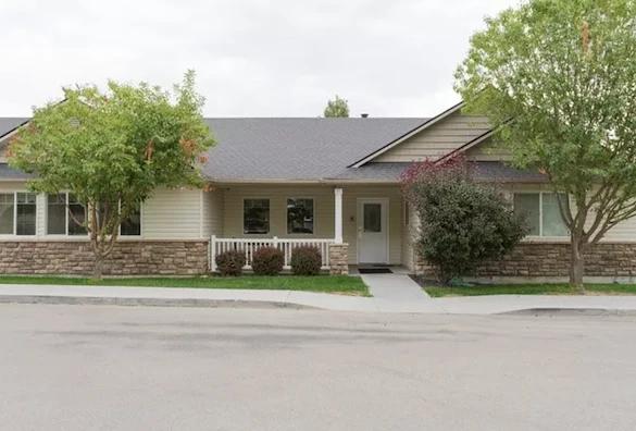 Image of Ashley Manor - Middleton (1)