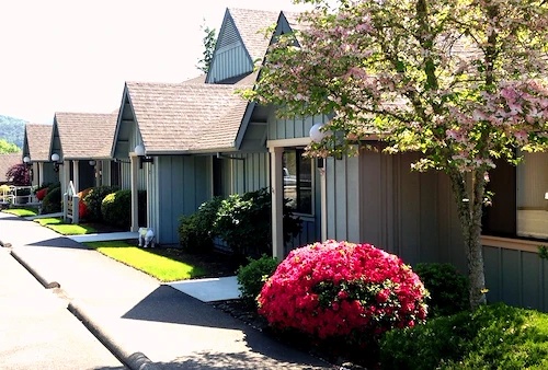 Image of Linus Oakes Village (5)