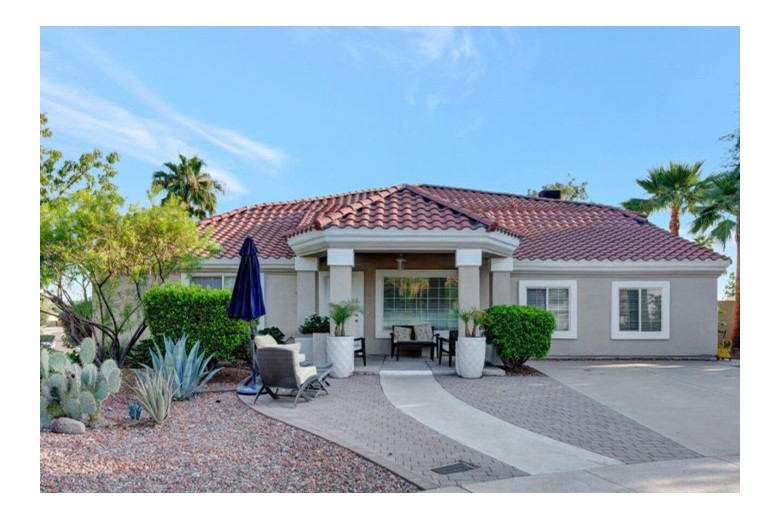 Image of Valencia Home at 19th Pl. #2 (1)
