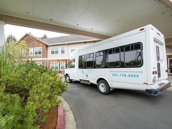 Avamere at Seaside senior living community offering independent living, assisted living, memory care, and respite care in Seaside, OR, community van for outings