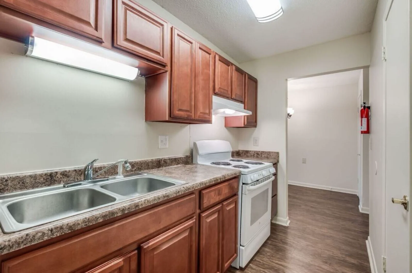 Image of Rose Garden Apartments (3)