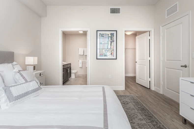 Image of Riverwalk Pointe Apartments (6)