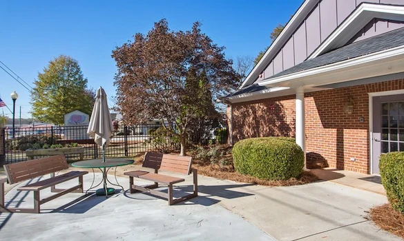 Assisted living, memory care, and respite care at Bethel Gardens in Powder Springs, GA, outdoor patio