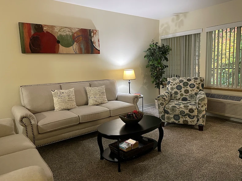 Image of Solstice Senior Living at Normandy Park (7)