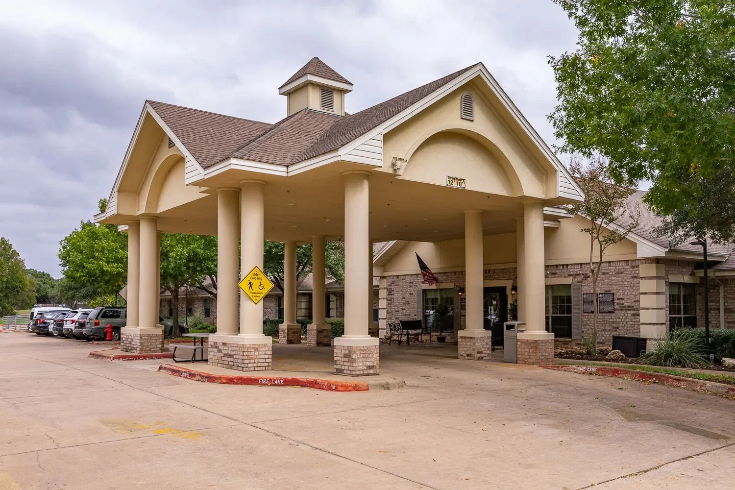 Image of West Oaks Nursing & Rehabilitation Center (1)