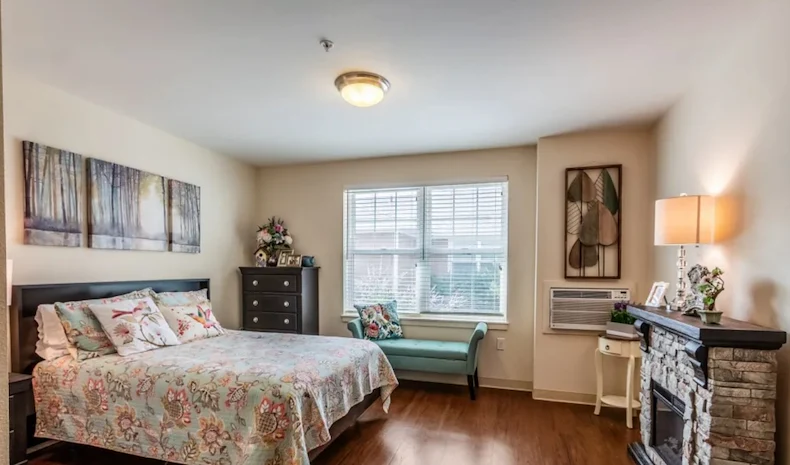Greenridge Place Senior Assisted Living Memory Care in Westminster, CO bedroom