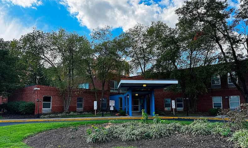 Image of River Oaks Post-Acute And Rehabilitation Center (1)