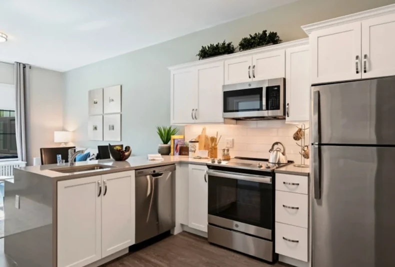 The Barclay at Tuckahoe resident living space