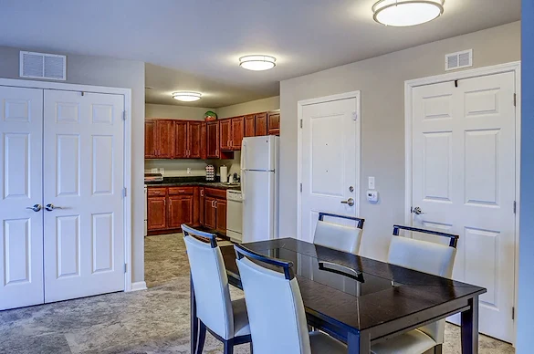 Image of Viewmont Square (8)