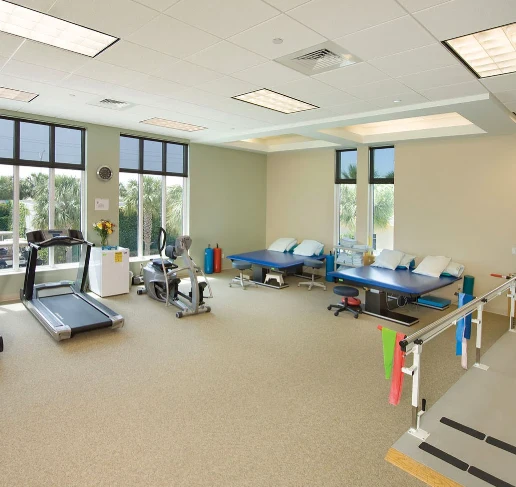 Image of Chateau At Moorings Park, The (4)