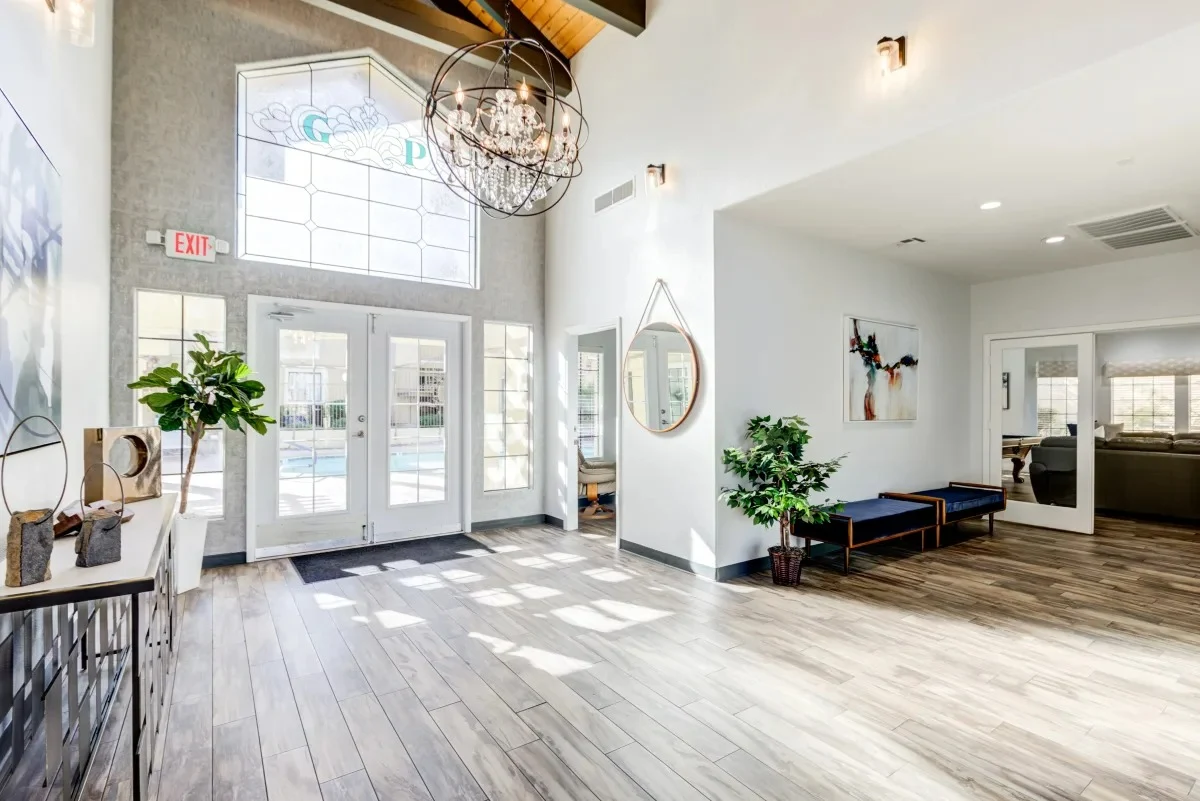 Image of Gramercy Parc Senior Apartments (2)