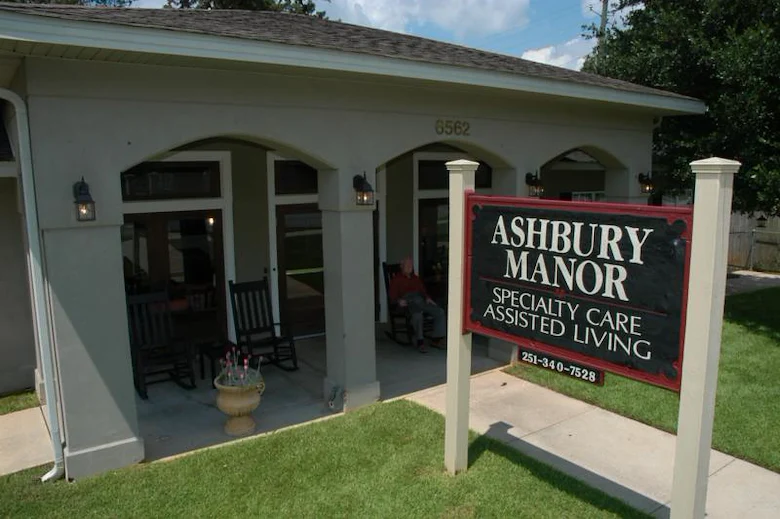 Image of Ashbury Manor (1)