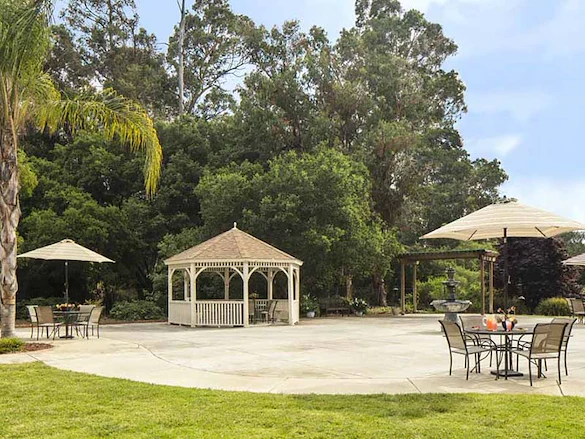 Image of Atria Evergreen Valley (3)