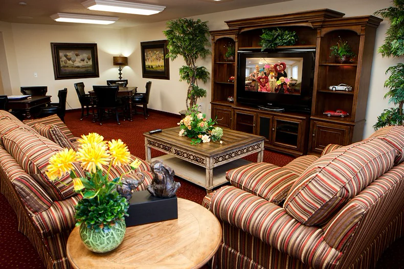 Liberty Heights Gracious Retirement Living Hawthorn Senior Independent Living in Rockwall, Texas living room