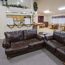 Image of Ashley Manor - Hawthorne (3)
