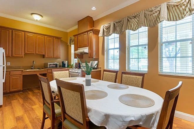 Image of Brookdale Mandarin Central (5)