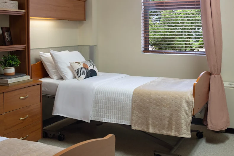 Image of Clark Manor (3)