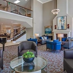 Image of Oakmont of Valencia (4)