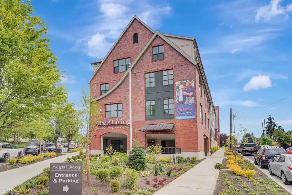 Image of Aegis Living Greenwood (Seattle) (1)