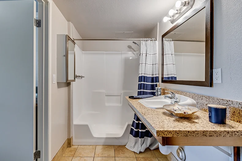 Image of Costa Mesa Senior Living (9)