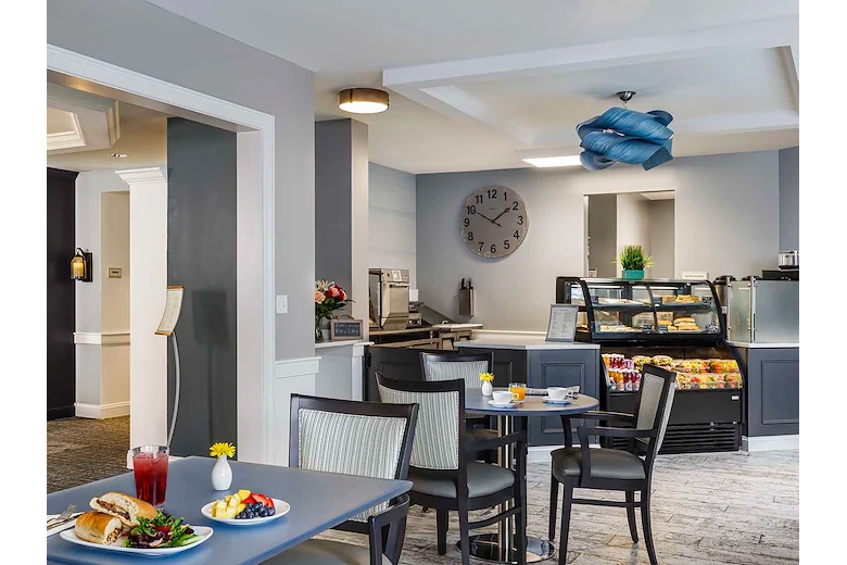 Image of Atria Merrimack Place (9)