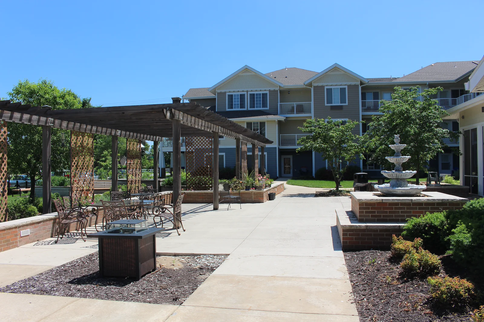 Meadowlark Estates Gracious Retirement Living Hawthorn Senior Independent Living in Lawrence, Kansas rear exterior gazebo