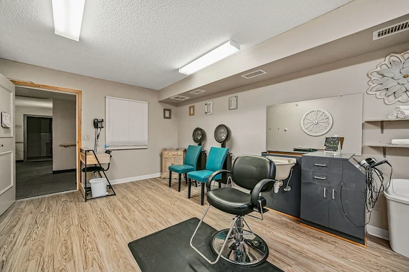 Image of Heathers Manor (4)