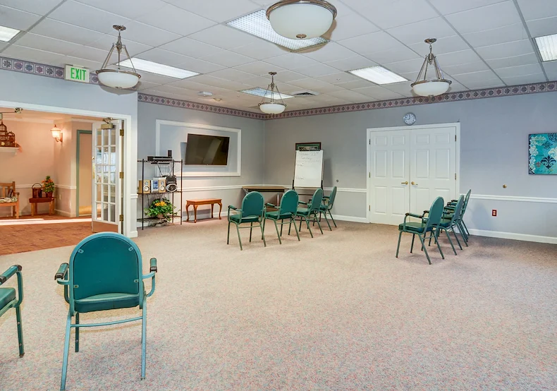 Image of Arden Courts of Livonia (6)