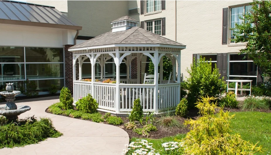 Image of Commonwealth Senior Living at Leigh Hall (2)