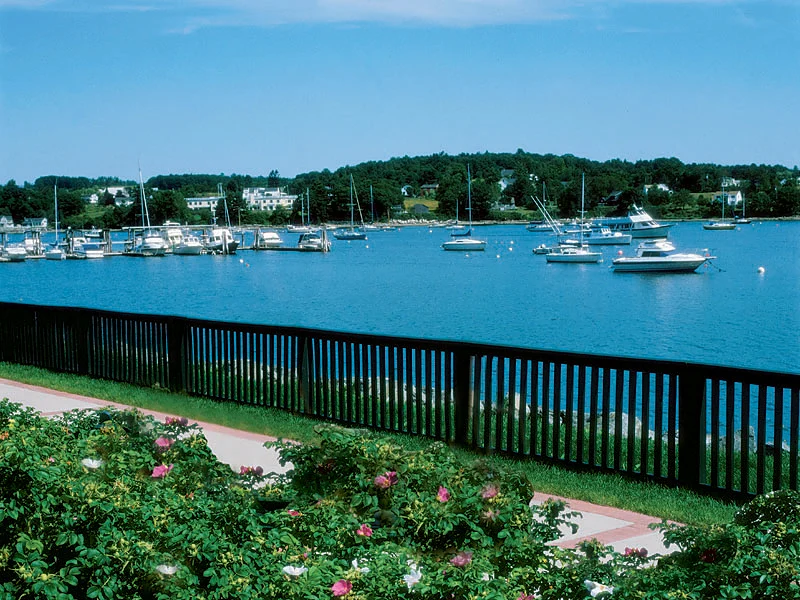 Image of Harbor Hill Center (2)