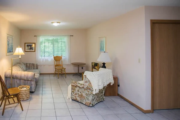 Image of Silver Maple Residence - Independent Assisted Living (3)
